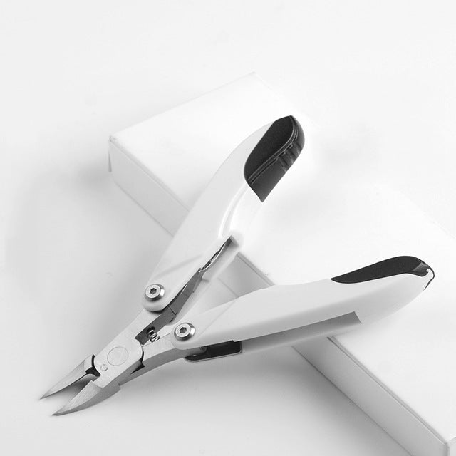 FOLDING NAIL CLIPPERS