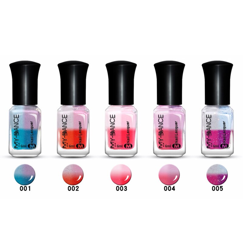 COLOURED NAIL POLISH